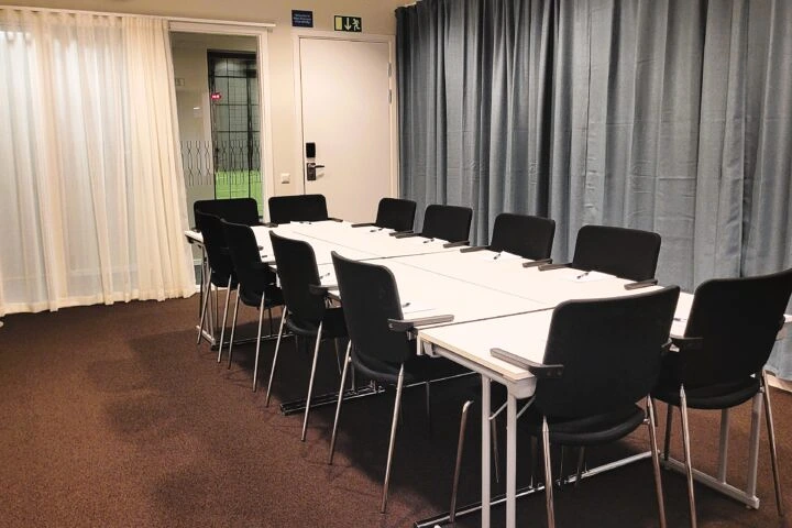 Konferensrummet Highbury med styrelsesittning
